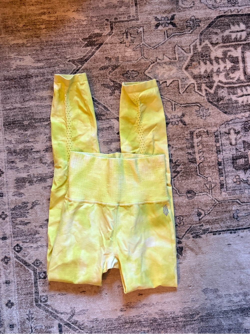 FREE PEOPLE MOVEMENT Good Karma Tie Dye Legging XS/S KEY LIME COMBO Neon - Picture 2 of 6